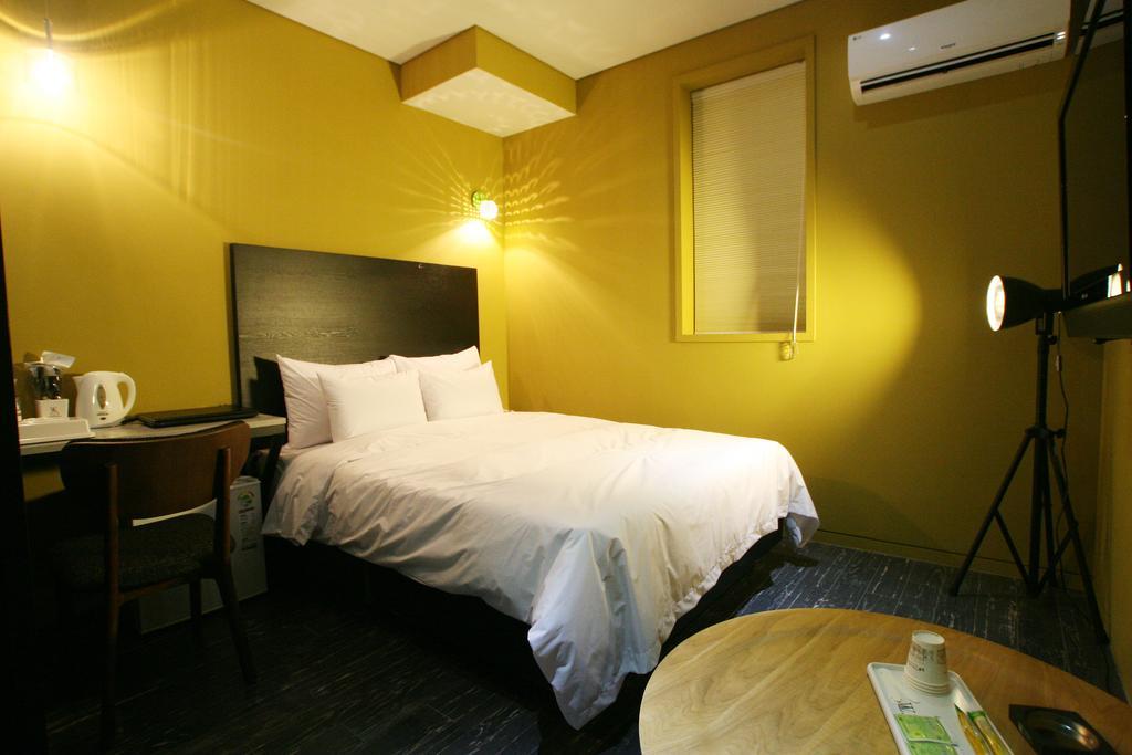 Vvalt Hotel Seoul Room photo
