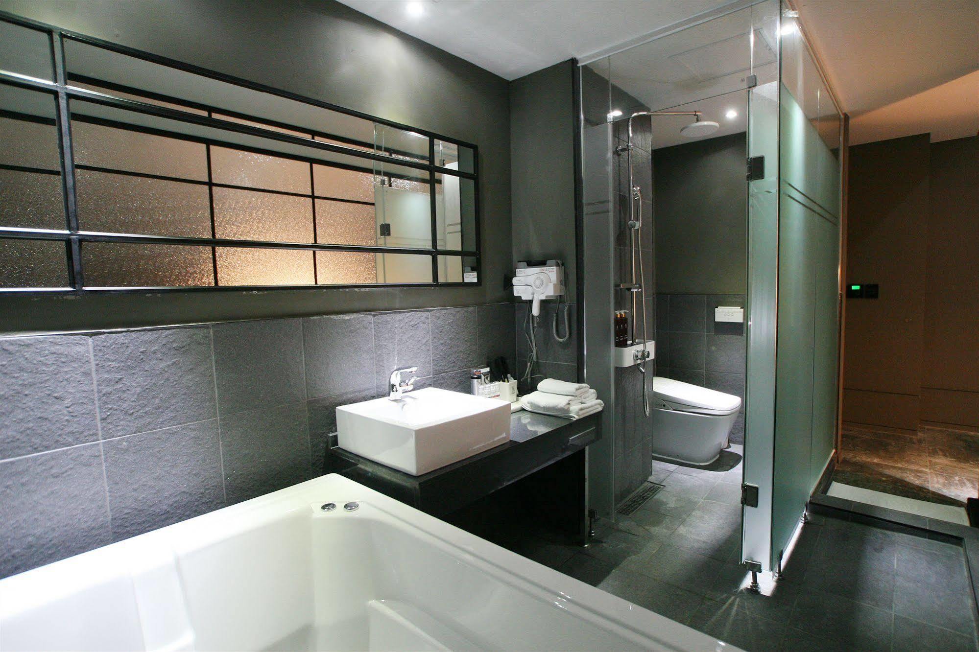 Vvalt Hotel Seoul Exterior photo